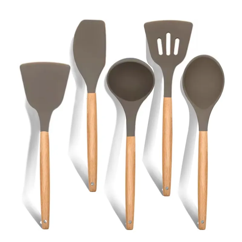 新製品：5点セットのシリコン製食器セット。木製の取っ手が付い - Kitchen Gadgets New Products のレビューと価格
